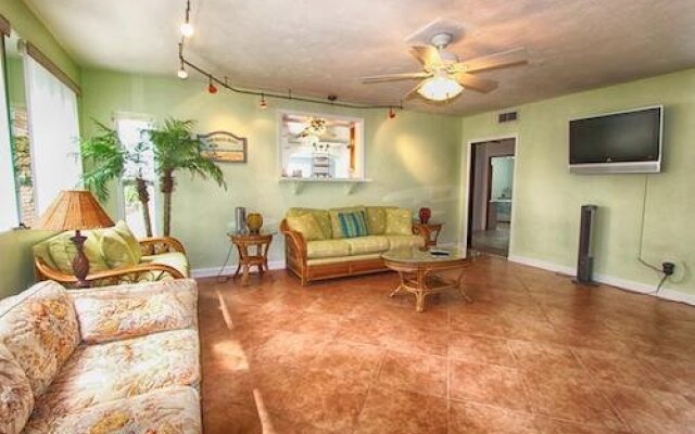 Gulf Sunset Oasis Holiday home