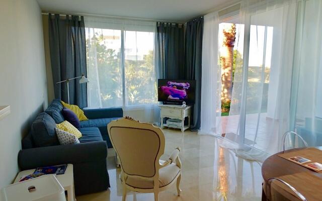 Al-401 Apartment in Alcazaba Lagoon