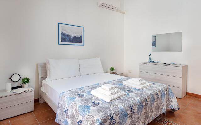 Juriol in Alghero With 1 Bedrooms and 1 Bathrooms