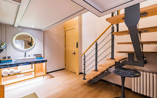 Dequan Landscape Hote