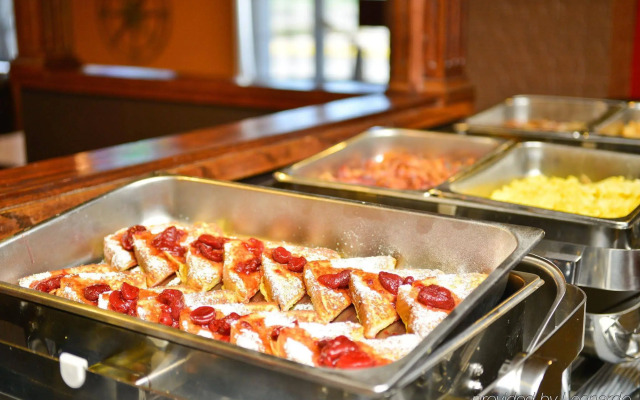 Best Western Plus Steeplegate Inn