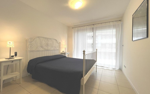 Charming Apartment With Lagoon Views in Grado