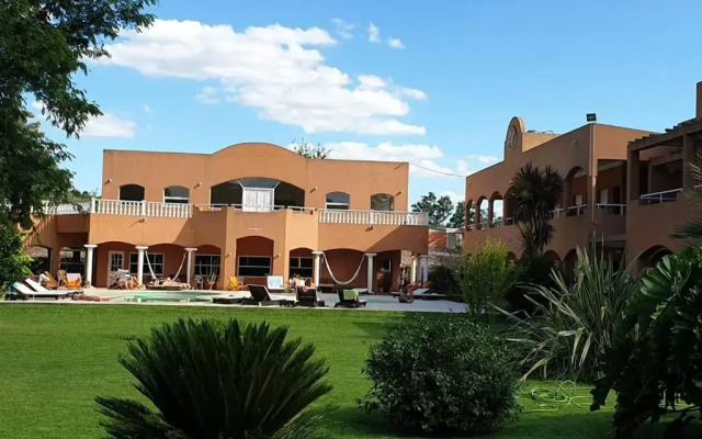 Las Victorias Apart Hotel