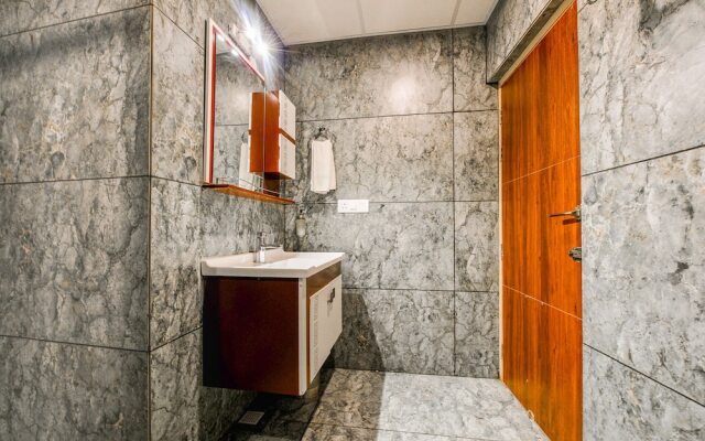 Fabhotel Prime The Himalayan View Resort