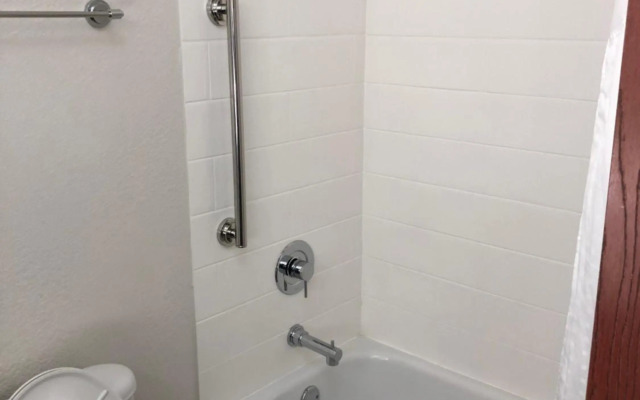 Holiday Inn Express & Suites Franklin KY by IHG