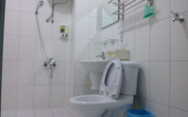 Caitlyn Hostel