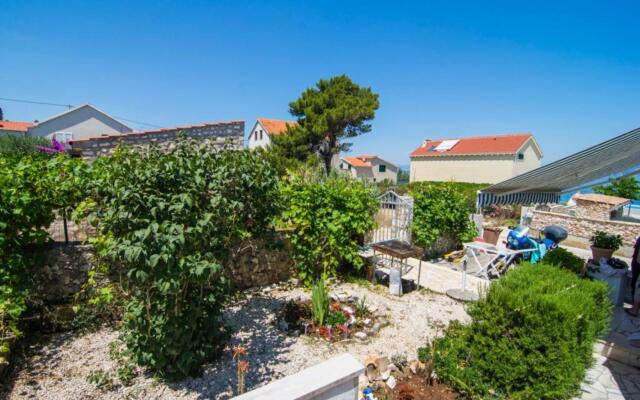 Ivo - 30m From the Beach - A1