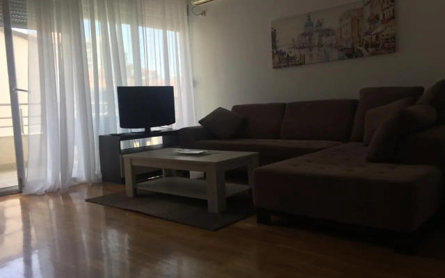 City & Sea Apartments