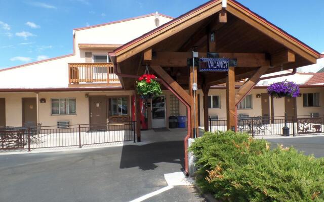 Peak To Peak Lodge