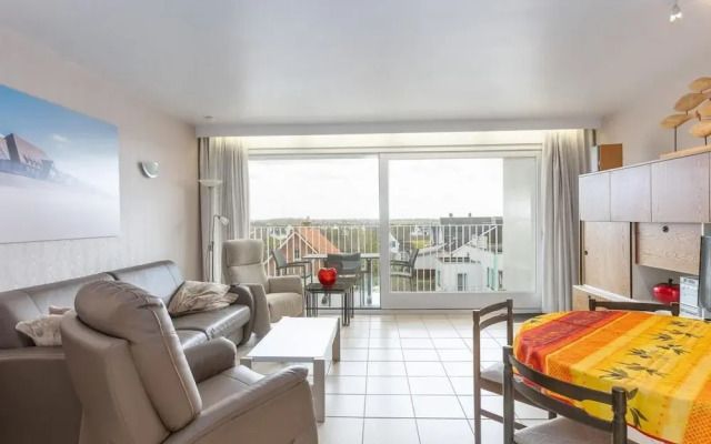 Apartment in Middelkerke Near Sandy Beach