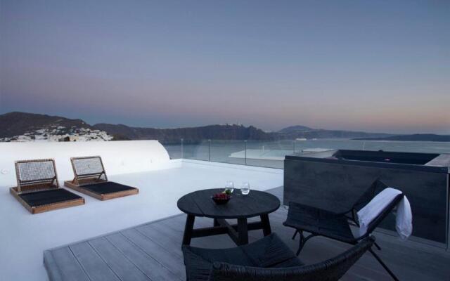 ArmonOia Suites