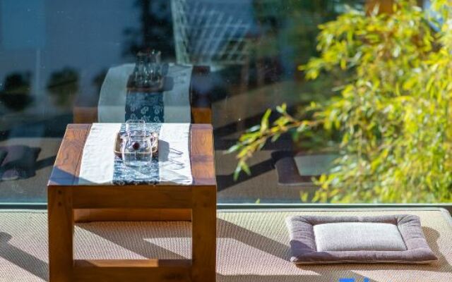 Travel Set Light luxury Hotel