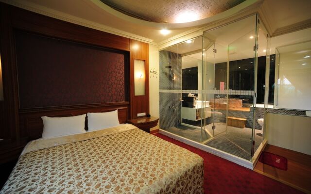 Golden Motel