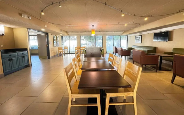 Hampton Inn Lincoln Airport I8