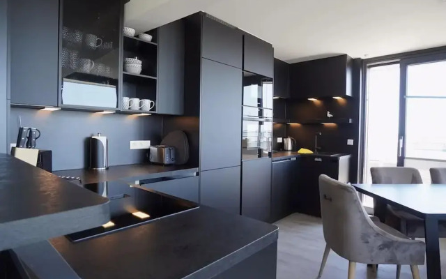 Penthouse by North Sea With Pool and Sauna