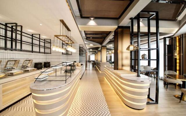 Atour Hotel