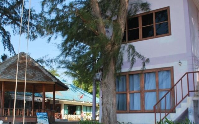 Phangan Great Bay Resort