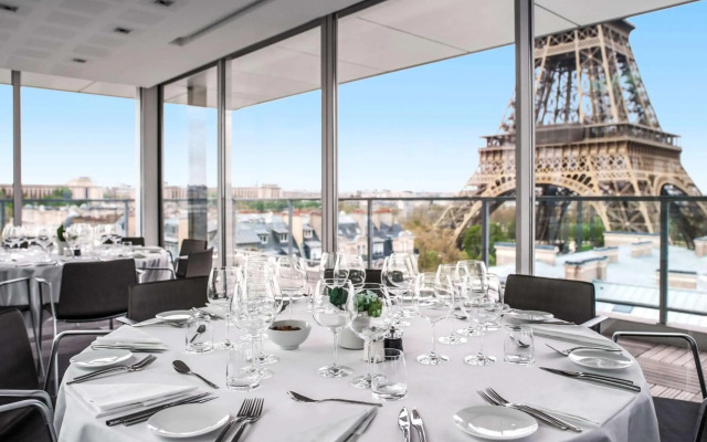 Pullman Paris Tour Eiffel Hotel