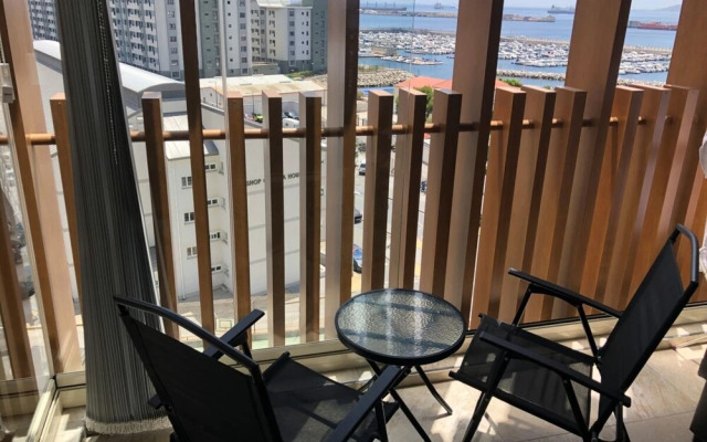 Westone Suite710-hosted by Sweetstay