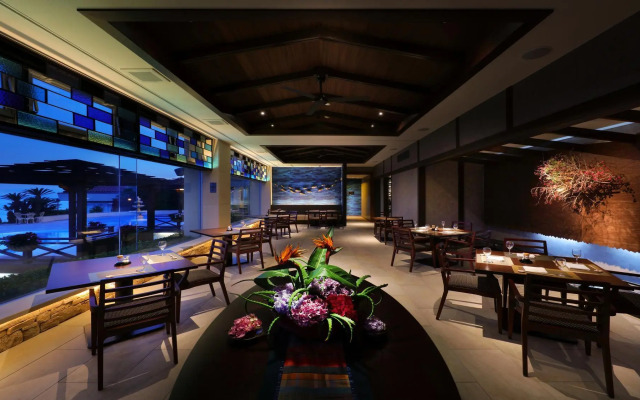 The Heisaura Beach Hotel & Resort