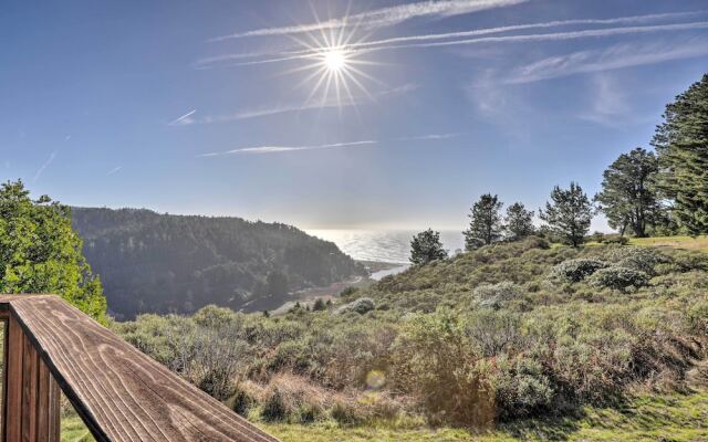 Romantic Ridgetop Escape w/ Hot Tub Near Mendocino