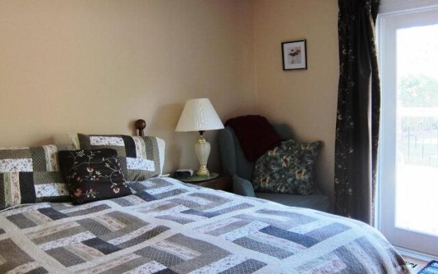 Twin Pines Bed and Breakfast