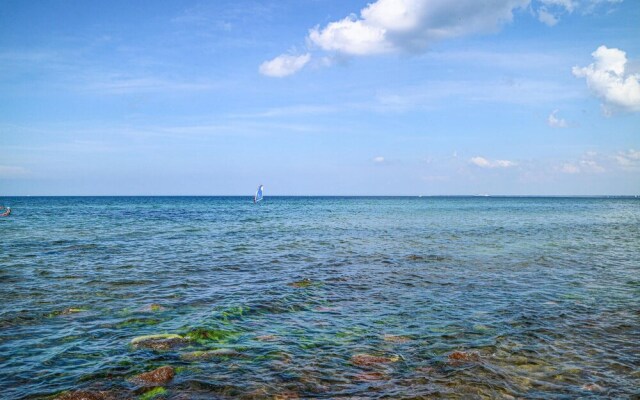Awesome Apartment in Warnemünde With 2 Bedrooms