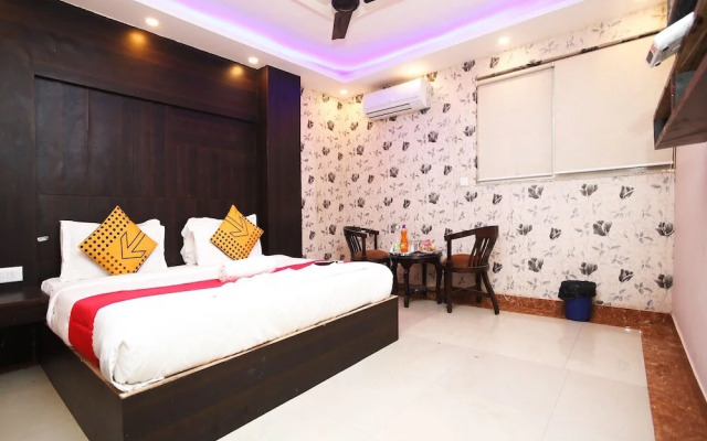 Capital O 47820 Luxury Stay