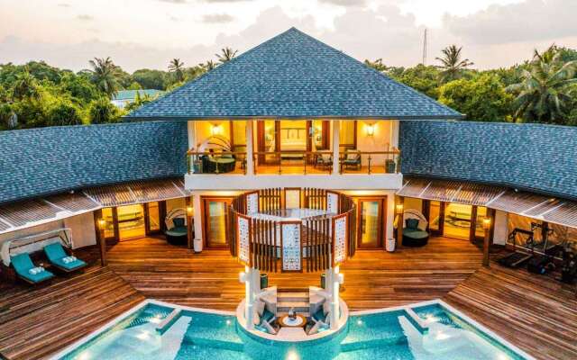 The Signature Collection by Hideaway