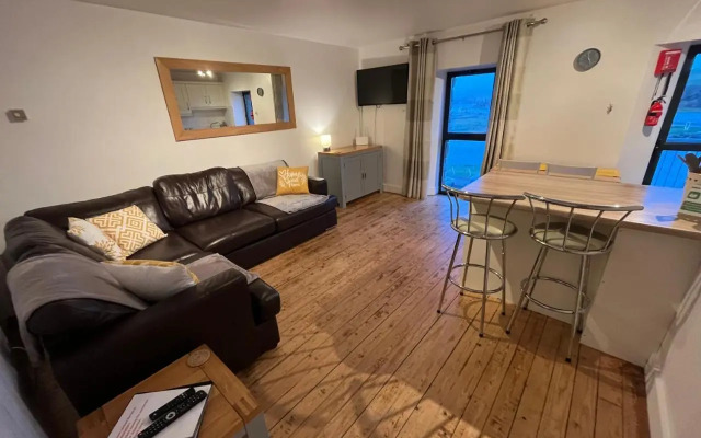 Apartment 12, Sea Wharf