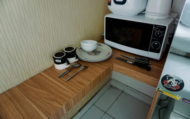 Cozy Stay Studio No Kitchen Apartment At Aeropolis Residence