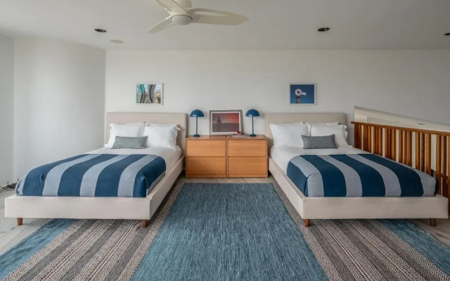 Fallbrook by Avantstay | Luxury Home on 40acres W/Pool, Putting Green & Rooftop