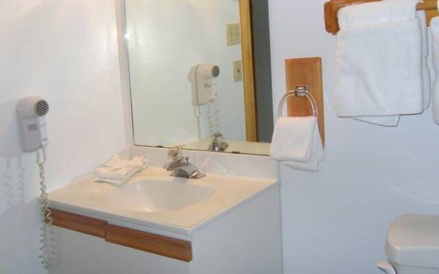 Agia Maria Inn & Resort