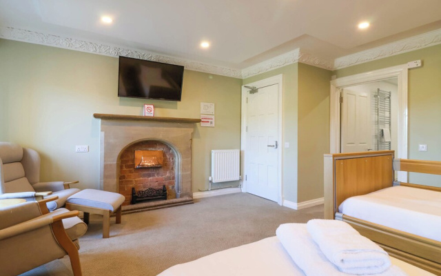 Harcombe House Rooms Accessible Ground Floor Twin