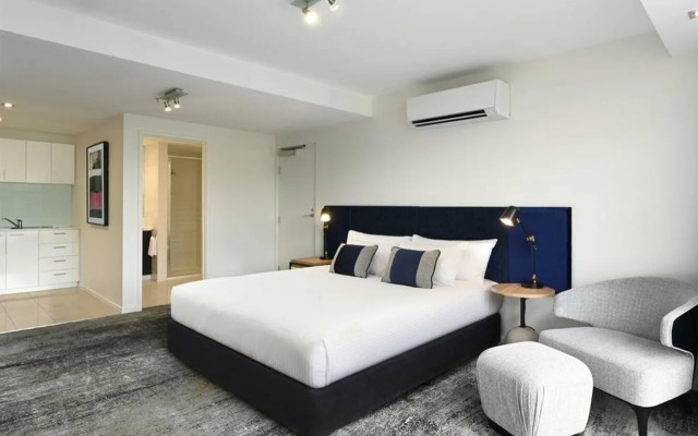 Brady Apartment Hotel Flinders Street
