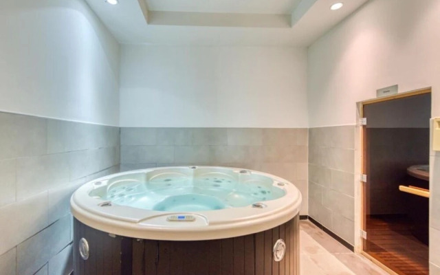 The Penthouse Near Burj Khalifa And Dubai Mall