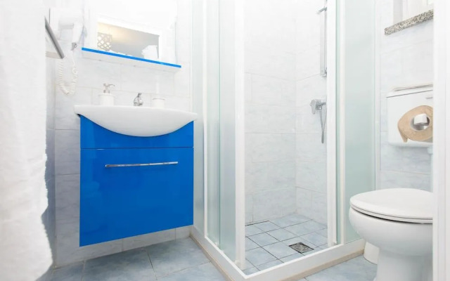 Blu Side Hotel & Residence