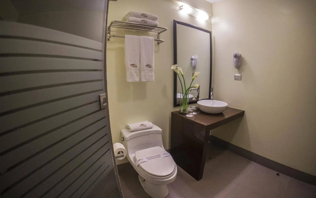 Allpa Hotel & Suites