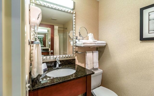 Clarion Hotel Portland Airport