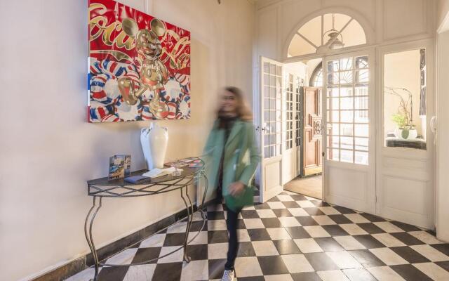 Hôtel Particulier, Le 28