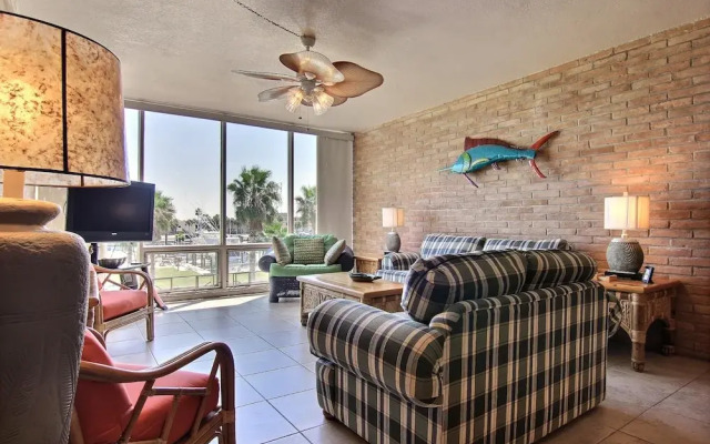 Channelview 103