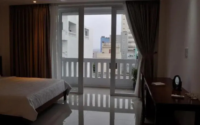 Ami Apartment