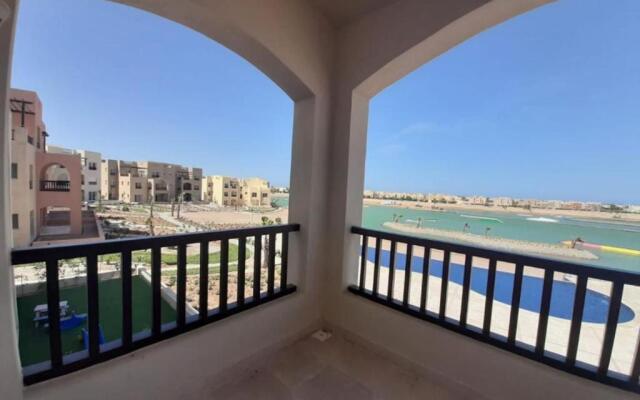 Luxury Three Bedroom Apartment with amazing view