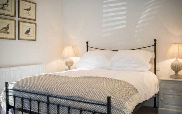 Cowdray Holiday Cottages