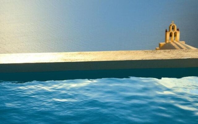 Altana Traditional Houses & Suites
