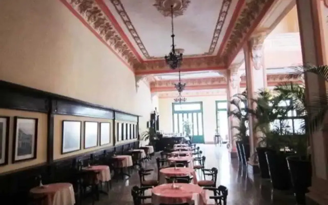 Hotel E Velasco