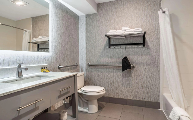 Best Western Plus Jackson Downtown Coliseum