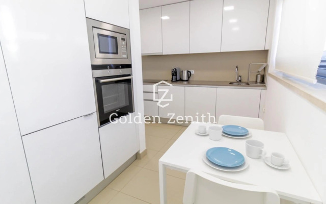 Cavalo Preto Luxury Beach Apartment by Golden Zenith