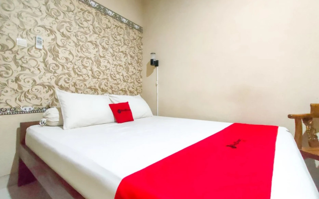 RedDoorz Syariah @ Graha Adi Karya Kartasura – Guest Rooms – Kartasura
