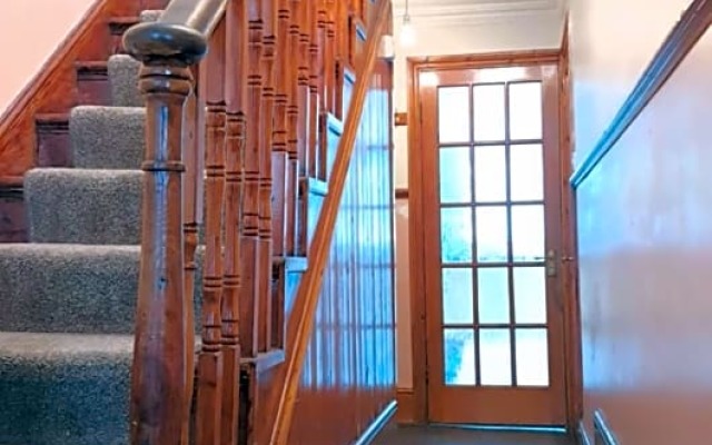 StayEasy B&B in Trendy Heart of London